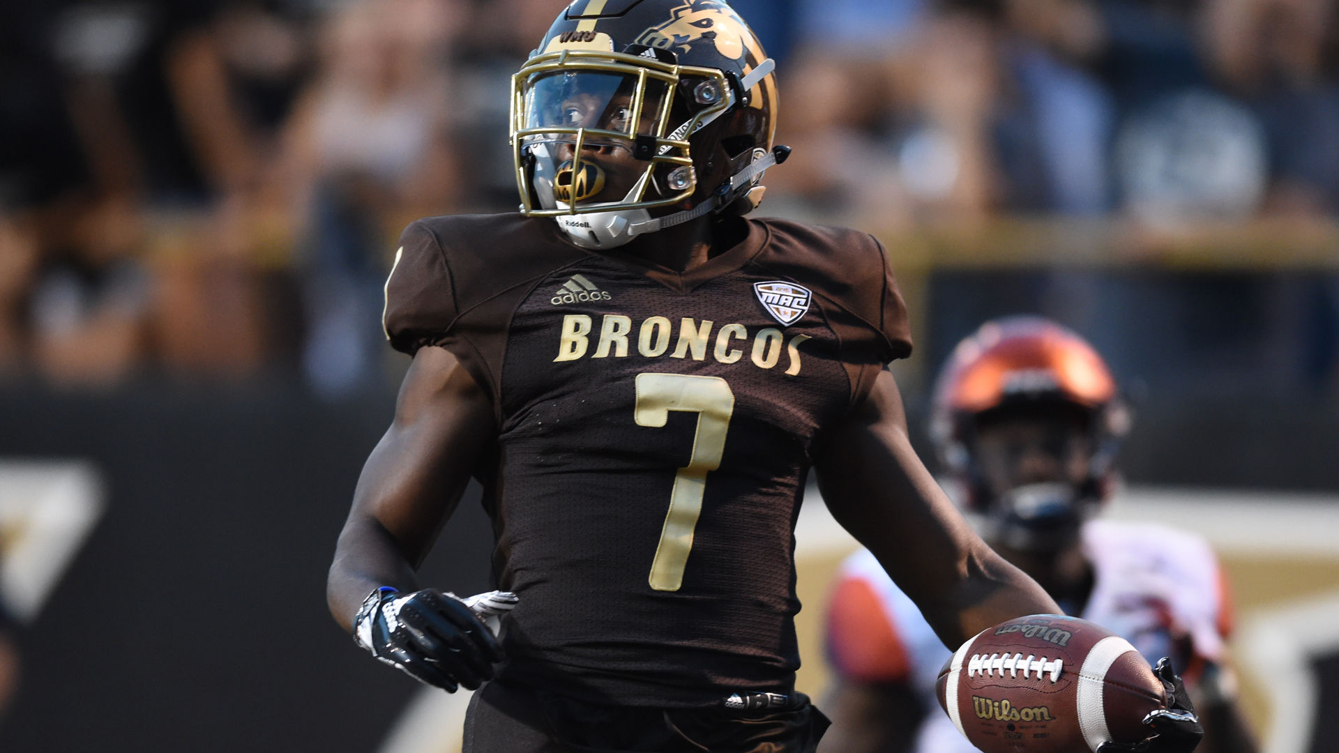 D'Wayne Eskridge suffers season ending injury